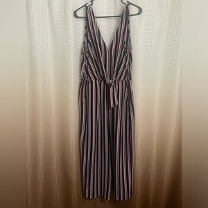 Gorgeous comfy capri romper with pockets !!!!